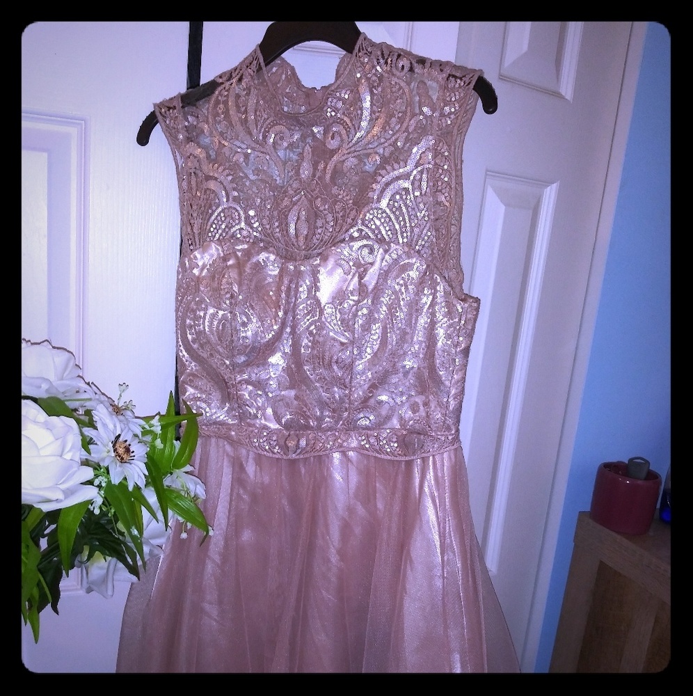 FORMAL DRESS